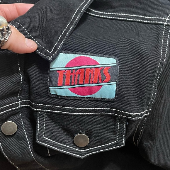 EUC Women’s Small Forever 21 Contrast Stitch Denim Jacket In Black - Picture 8 of 12